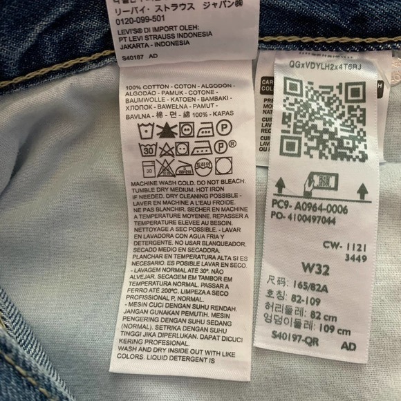 LEVI'S Distressed Denim Low Pro Straight Jeans - NWT - Picture 14 of 16